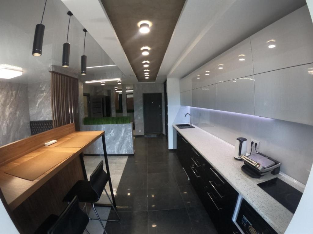 River Park Apartments นิปโปร ภายนอก รูปภาพ